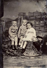 Hungary, Budapest, 1900, Buzinkay Géza, portrait, family, studio, kid, three people, Fortepan #114673