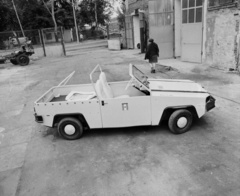 Magyarország, Szigetszentmiklós, Csepel Autógyár, a kanadai Marathon Electric Car Company, Marathon C-300 típusú elektromos autója., 1977, Csepel Autógyár/Békés György, kabrió, Fortepan #114710