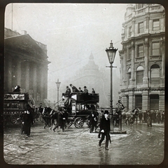 Egyesült Királyság, London, Mansion House Street, szemben a Queen Victoria Street és a Poultry találkozása. Balra a Mansion House látszik., 1900, Fortepan/Album006, utcakép, lámpaoszlop, Fortepan #115057