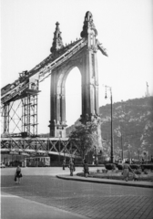 Hungary, Budapest V., Március 15. tér, a lerombolt Erzsébet híd pesti hídfője, háttérben a Gellért-hegy., 1957, Répay András, tram, wrecked bridge, eclectic architecture, Budapest, suspension bridge, Duna-bridge, Antal Kherndl-design, Aurél Czekelius-design, Fortepan #115442