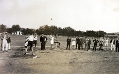 Magyarország, Kaposvár, a felvétel a Kaposvári Városi Sporttelep (Turul-pálya, Dózsa-pálya) felavatása alkalmával rendezett atlétikai viadalon készült, 1922. július 30-án., 1922, Schmal Alexandra, súlylökés, Fortepan #115579