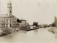 Romania,Transylvania, Oradea, a Sebes-Körös partfala és a Városháza a Szent László hídról nézve., 1905, Széman György, public building, shore, tower, Fortepan #115813