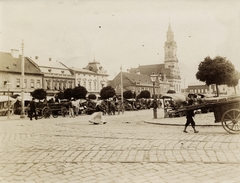 Románia,Erdély, Nagyvárad, Szent László tér (Piata Unirii), háttérben a Mária elszenderedése ortodox templom (Holdas templom)., 1905, Széman György, templom, tér, gázlámpa, sátor, lovaskocsi, piac, szekér, Fortepan #115837