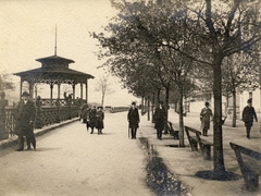 Magyarország, budai Vár, Budapest I., Tóth Árpád (Bástya) sétány, balra a Savanyúleves rondella., 1902, Széman György, Budapest, Fortepan #115839