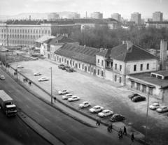 Magyarország, Budapest VIII., Üllői út a Nagyvárad tértől a Ludovika (Kun Béla) tér felé nézve. Jobbra az Orczy kert (Asztalos János Ifjúsági Park)., 1977, Krantz Károly, Budapest, Fortepan #116081