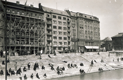 Magyarország, Budapest V., pesti alsó rakpart, felette a Belgrád (Ferenc József) rakpart házai, jobbra a Fővám tér., 1941, Lajtai László, rakpart, Budapest, Fortepan #116116