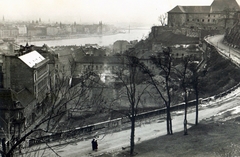 Magyarország, Budapest I., kilátás a Halászbástyáról a Belváros felé, előtérben a Hunyadi János út., 1950, Horváth Márton, Budapest, látkép, Fortepan #116778