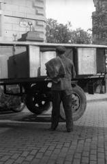 Hungary, Budapest XII., Csaba utca 3., Krisztina körút sarok., 1957, FSZEK Budapest Gyűjtemény / Sándor György, Sándor György, Budapest, ice transporting vehicle, Fortepan #117084