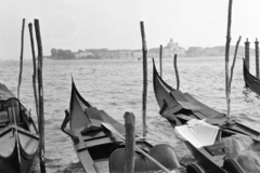 Olaszország, Velence, a Giudecca sziget és a Le Zitelle templom a Riva degli Schiavoni felől nézve., 1965, Aradi Péter, Szenczi Mária, Fortepan #117296