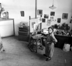 Hungary, Túry Mária festőművész., 1956, Aradi Péter, Szenczi Mária, overall, plan view, studio, painter tools, easel, looking back, Fortepan #117472