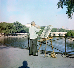 Franciaország, Párizs, Pont des Arts (Művészetek hídja) a Pont Neuf felé nézve., 1959, Aradi Péter, Szenczi Mária, színes, Fortepan #117538