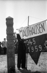 Ausztria, Mauthausen, magyar áldozatok emlékműve (1964-ben ennek helyére került Makrisz Agamemnon alkotása)., 1959, Dán Zsuzsanna, kopjafa, Fortepan #117689