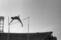 Magyarország, Népstadion, Budapest XIV., atlétikai verseny, rúdugrás., 1968, Fortepan/Album013, atlétika, Budapest, Fortepan #118183