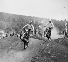 Magyarország, Budaörs, Farkashegy, a Magyar Honvédelmi Sportszövetség Központi Motoros Klubjának nemzetközi motocross versenye., 1967, MHSZ, motorkerékpár, CZ-márka, motorverseny, motokrossz, Fortepan #118356