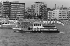 Magyarország, Budapest II., augusztus 20-i víziparádé, szemben a Bem rakpart., 1981, MHSZ, hajó, Kitűző III. hajó, Budapest, Fortepan #118404