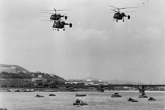 Hungary, Budapest II., augusztus 20-i vízi- és légiparádé a Dunán, szemben a Rózsadomb és a Margit híd., 1985, MHSZ, helicopter, Danube, combat vehicle, Budapest, military parade, BRDM combat vehicle, PSZH combat vehicle, Fortepan #118432