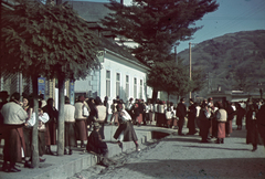 Ukraine,Zakarpattia Oblast, Rakhiv, Miru út (Fő utca)., 1942, Széman György, colorful, street view, genre painting, folk costume, sheepskin jacket, Fortepan #118623