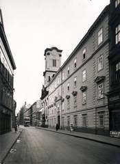 Magyarország, Budapest V., Váci utca, szemben a Nyári Pál utcánál a Belvárosi Szent Mihály-templom (Angolkisasszonyok temploma)., 1937, Uj Nemzedék napilap, Budapest, Fortepan #118762