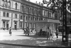 Magyarország, Budapest VI., Nyugati (Marx tér), háttérben a Jókai utca., 1959, FSZEK Budapest Gyűjtemény / Sándor György, Sándor György, Budapest, Fortepan #118970