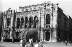 Magyarország, Budapest V., Vigadó tér, a Vigadó épülete., 1960, FSZEK Budapest Gyűjtemény / Sándor György, Sándor György, Feszl Frigyes-terv, épületkár, Budapest, rendezvényközpont, Fortepan #118997