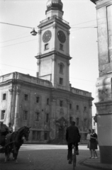 Lengyelország, Leszno, Rynek, a város főtere az ulica Waleriana Wróblewskiego találkozásánál, szemben a Városháza., 1947, Bogdan Celichowski, utcakép, Fortepan #119151