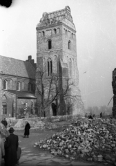 Lengyelország, Varsó, ulica Kościelna, Sarlós Boldogasszony-templom (Kościól Nawiedzenia Najświętszej Maryi Panny)., 1947, Bogdan Celichowski, műemlék, háborús kár, épületkár, Fortepan #119642