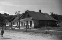 Poland, Kalwaria Zebrzydowska, ulica Bernardyńska, fenn a Miasszonyunk angyalai bazilika (Bazylika Matki Boskiej Anielskiej)., 1947, Bogdan Celichowski, street view, dirt road, Fortepan #119841