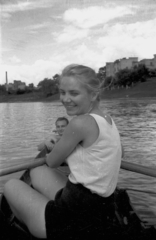 Poland, 1947, Bogdan Celichowski, lady, smile, youth, boating, Fortepan #119879