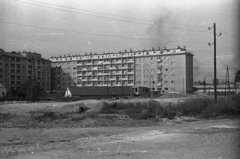 Szerbia, Belgrád, Újbelgrád, Blok 7, szemben ulica Džona Kenedija 39-45 az ulica Otona Župančiča felől., 1968, Bogdan Celichowski, Fortepan #119962