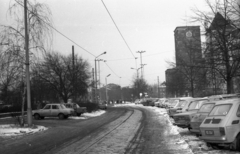 Lengyelország, Poznań, ulica Towarowa, jobbra az Imperial Kastély (később kulturális központ)., 1980, Bogdan Celichowski, Polski Fiat 126p, Fortepan #120108