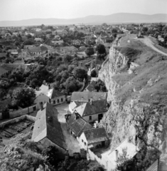 Magyarország, Veszprém, kilátás a Várból, előtérben jobbra a Benedek-hegy., 1960, Inkey Tibor, madártávlat, Fortepan #120843