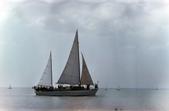 Hungary,Lake Balaton, BÉKE SZOT 1956 típusú nagyvitorlás., 1957, Inkey Tibor, sailboat, colorful, Fortepan #120856