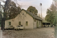 Magyarország, Balatongyörök, Kossuth Lajos utca 1., Fehér vitorlás étterem., 1969, Inkey Tibor, színes, NSU-márka, Fiat 850, NSU Typ 110, Fortepan #120888