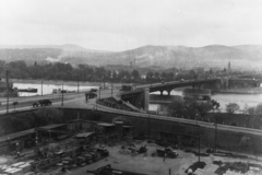 Magyarország, Budapest XIII., az Árpád híd pesti hídfője, Népfürdő utcai felhajtó. Szemben Óbuda, jobbra a Szent Péter és Pál-templom., 1960, UVATERV, Budapest, madártávlat, Fortepan #121117