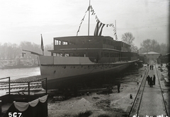 Magyarország, »BRP CARICA JOANA (1941) személyszállító motorhajó vízre bocsátásra feldíszítve az Óbudai Hajógyárban .« Leltári jelzet: MMKM TFGY 2017.2.589., 1940, Magyar Műszaki és Közlekedési Múzeum / Történeti Fényképek Gyűjteménye / Óbudai Hajógyár gyűjteménye, Fortepan #122284