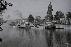 Magyarország, Budapest III., Óbudai Hajógyár, Hajógyári-öböl, szovjet jóvátételre gyártott 400LE-s vontató gőzhajó. Leltári jelzet: MMKM TFGY 2017.2.668., 1950, Magyar Műszaki és Közlekedési Múzeum / Történeti Fényképek Gyűjteménye / Óbudai Hajógyár gyűjteménye, Budapest, gőzhajó, Fortepan #122327