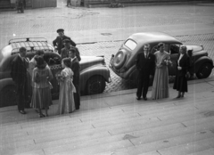 Magyarország, Budapest V., Szent István tér, a felvétel a Szent István-bazilika előtt készült., 1950, Hámori Gyula, Budapest, Fortepan #123274