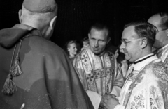 Hungary, Budapest XIII., Béke tér, Szent László-templom., 1955, Hámori Gyula, Budapest, priest, vestments, Fortepan #123562