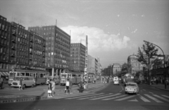 Magyarország, Budapest V.,Budapest VII., Károly (Tanács) körút a Deák Ferenc tér felől nézve, balra a Madách-házak., 1969, Szepesfalvy Gábor, Budapest, Fortepan #123830