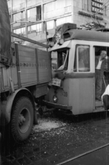 Magyarország, Budapest VIII., Üllői út és a Nagykörút kereszteződése a Corvin (Kisfaludy) köz felé nézve., 1969, Szepesfalvy Gábor, baleset, villamos, Ganz UV, Budapest, Fortepan #123842