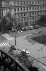 Magyarország, Budapest V., Vértanúk tere (Ságvári tér), szemben a Földművelésügyi Minisztérium épülete., 1968, Szepesfalvy Gábor, Budapest, Fortepan #123859