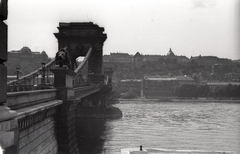 Magyarország, Budapest V.,Budapest I., Széchenyi Lánchíd a pesti hídfőtől a budai Vár felé nézve., 1939, Lenkey Márton, Budapest, Duna-híd, William Tierney Clark-terv, Fortepan #124038