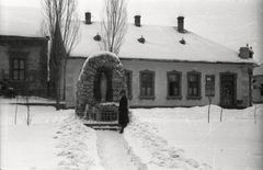 Magyarország, Jászdózsa, 1940, Lenkey Márton, tél, hó, szobor, Fortepan #124046