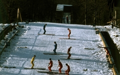 Szlovénia, Planica, a magyar síugró válogatott edzőtáborozáson., 1984, Urbán Tamás, színes, síugrás, síelés, Fortepan #124320