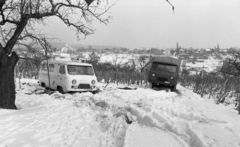 Magyarország, 1985, Urbán Tamás, tél, hó, UAZ-márka, mentőautó, UAZ-452, Fortepan #124507