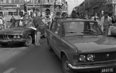 Magyarország, Budapest VI.,Budapest VII., Király (Majakovszkij) utca, balra a Teréz (Lenin) körút. jobbra az Erzsébet (Lenin) körút., 1988, Urbán Tamás, baleset, Polski Fiat-márka, BMW-márka, rendszám, Budapest, Ibusz, Fortepan #125239