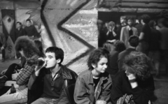 Magyarország, Budapest VIII., Golgota út, Fekete Lyuk, alternatív klub a Vörösmarty Művelődési Ház pincéjében., 1989, Urbán Tamás, klubhelyiség, Budapest, underground zene, rendszerváltás, Fortepan #125379