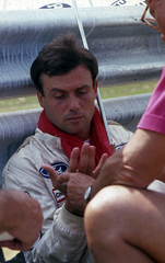 Magyarország, Hungaroring, Mogyoród, Formula-1 első magyar nagydíj, Patrick Tambay, a Lola-Ford csapat versenyzője várakozik a rajtra., 1986, Urbán Tamás, színes, Forma-1, Fortepan #125431