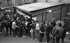 Magyarország, Budapest I., Várkert Bazár, Budai Ifjúsági Park, a Büfé a parkbúcsúztató koncert alkalmával., 1984, Urbán Tamás, Budapest, Fortepan #125538