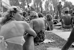 Magyarország, Margitsziget, Budapest, Palatinus Strandfürdő., 1953, Szent-tamási Mihály, strand, fürdőruha, fürdőzés, Fortepan #12556